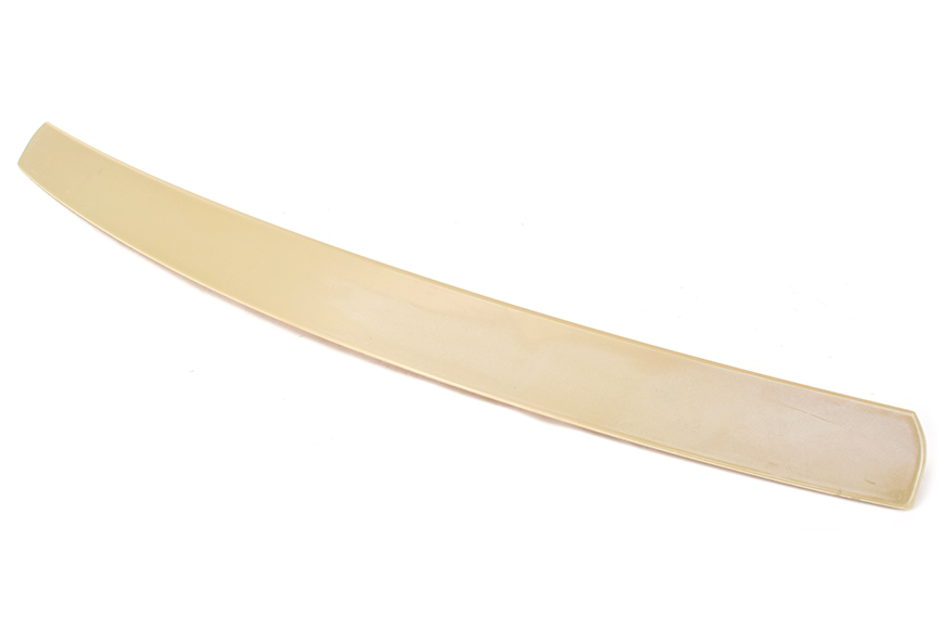 Aftermarket Roof Deflector for Hyundai Elantra.